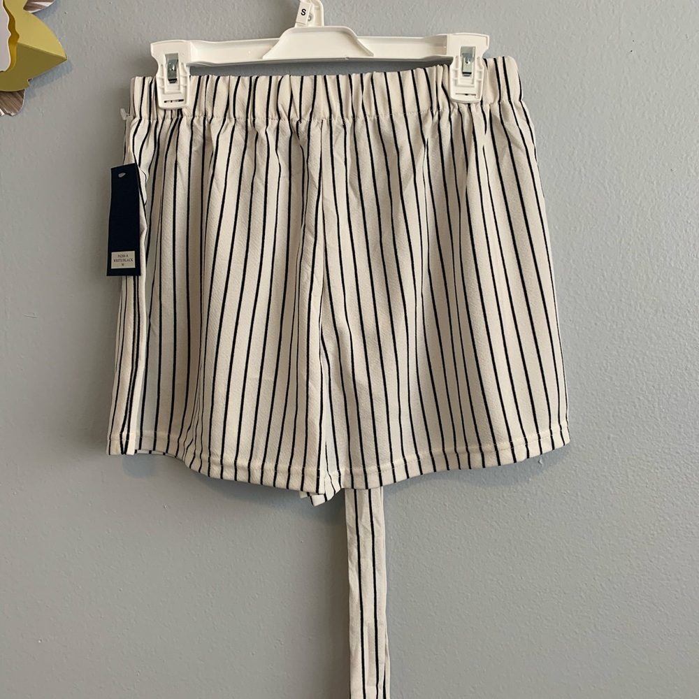 Shorts - Picture 2 of 2